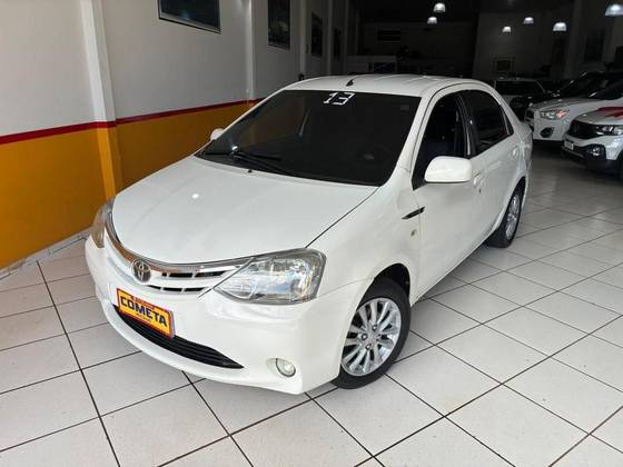 TOYOTA ETIOS 1.3 16V FLEX 4P MANUAL
